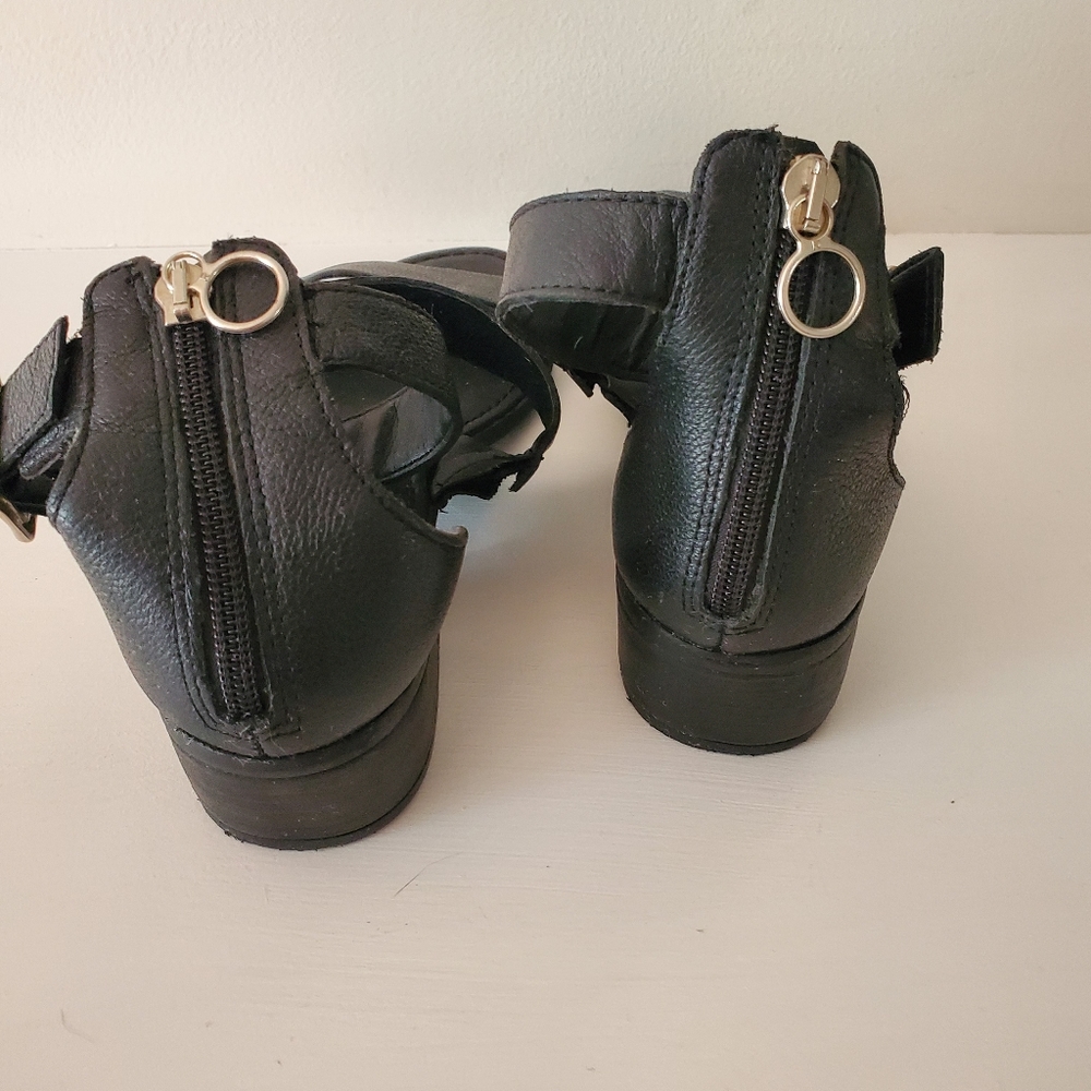 Steve Madden Sandals - Picture 3 of 5